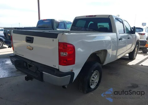 2008 Chevrolet Silverado 2500Hd Work Truck z USA, uszkodzony, nr VIN 1GCHC23K18F141400